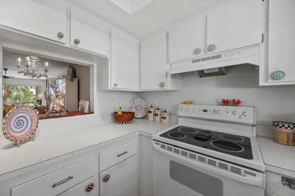 $112,000 | 2929 Southeast Ocean Boulevard, Unit 1157, Stuart, FL 34996