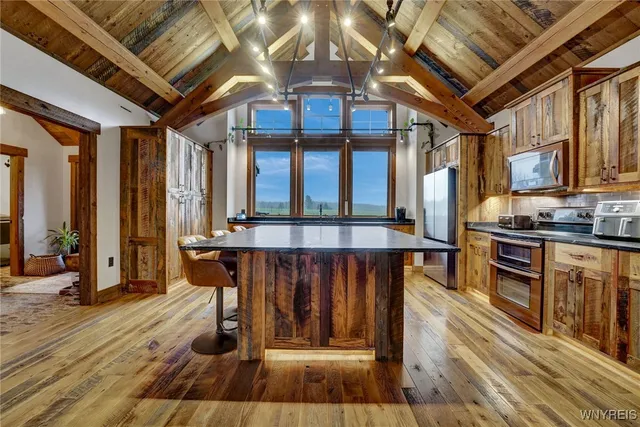 $980,000 | 893 Minkel Road, Sheldon, NY 14145