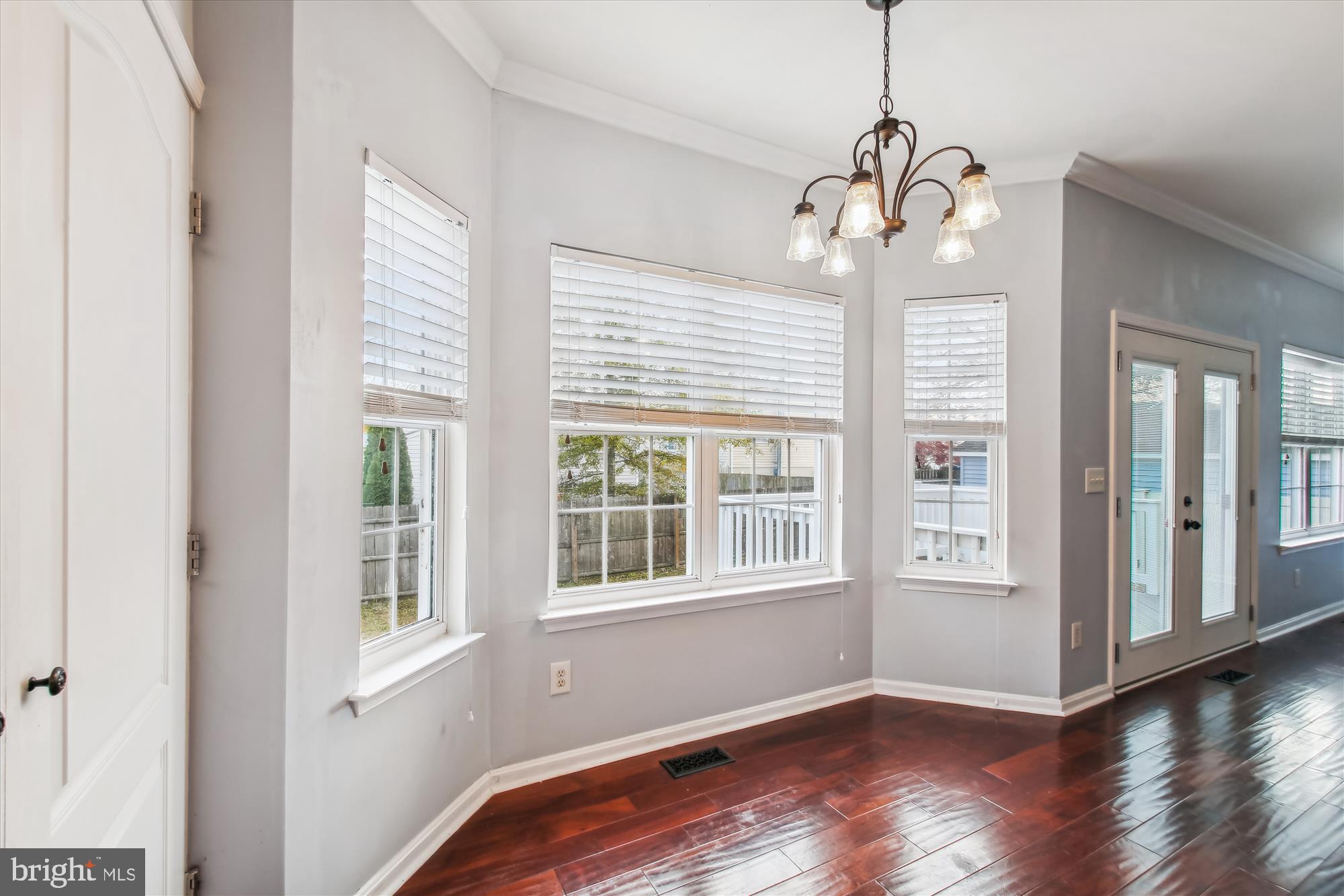 7719 West Shore Road Pasadena, MD 21122 - Photo 19 of 40 Breakfast Nook