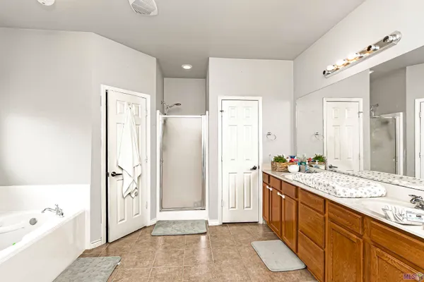 $1,790 | 23592 Country Manor Avenue, Denham Springs, LA 70726