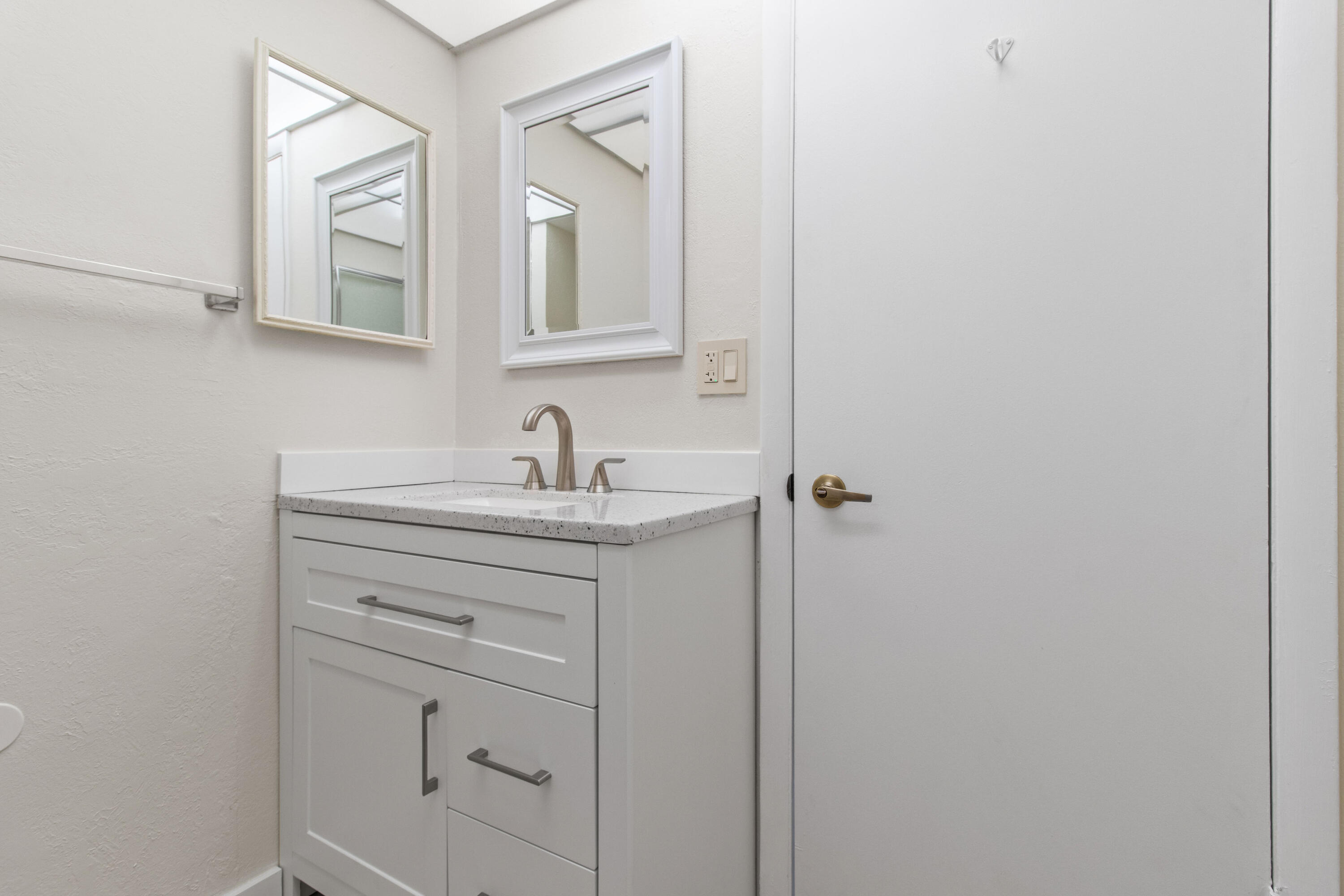 8 Royal Palm Way, Unit 602 Boca Raton, FL 33432 - Photo 17 of 20 IMG_0320