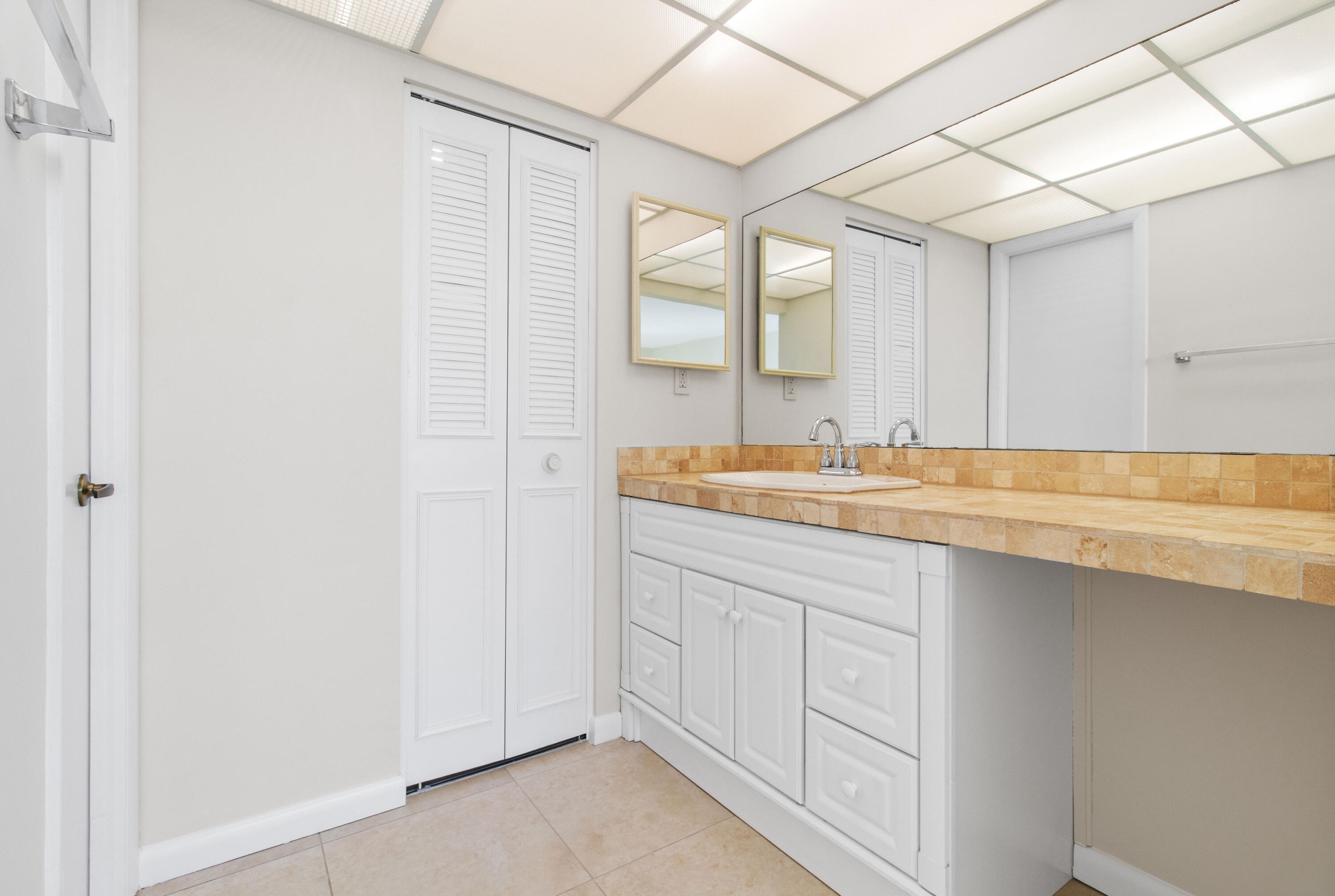 8 Royal Palm Way, Unit 602 Boca Raton, FL 33432 - Photo 10 of 20 IMG_0272