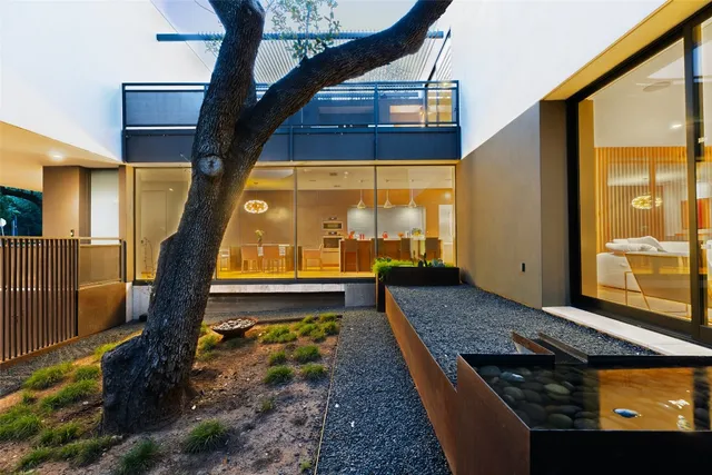 $1,699,000 | 2210 Westlake Drive, Austin, TX 78746