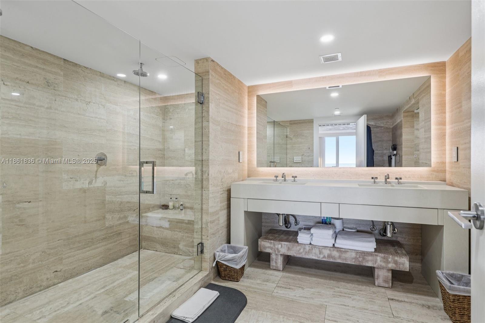 102 24th Street, Unit 1440 Miami Beach, FL 33139 - Photo 25 of 78