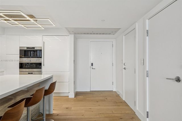 $6,300,000 | 102 24th Street, Unit 1440, Miami Beach, FL 33139