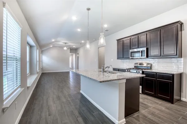$1,995 | 7108 Calshot Road, Pilot Point, TX 76258
