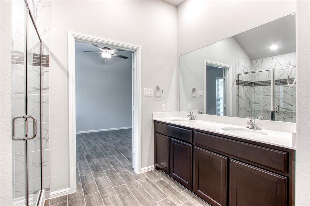 7108 Calshot Road Pilot Point, TX 76258 - Photo 21 of 28 En-suite bath with large vanity.