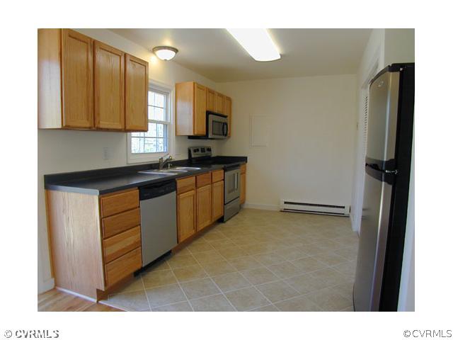 4642 Twelveoaks Road Midlothian, VA 23112 - Photo 5 of 11 Kitchen