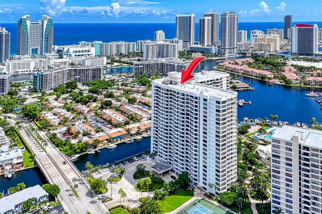 $2,500 | 2500 Parkview Drive, Unit 911, Hallandale Beach, FL 33009