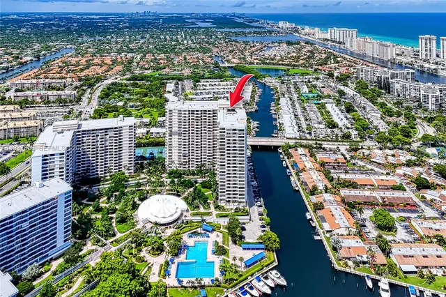 $2,500 | 2500 Parkview Drive, Unit 911, Hallandale Beach, FL 33009