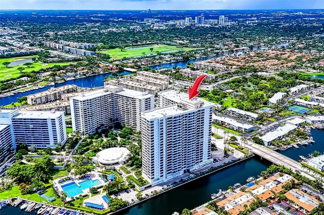 $2,500 | 2500 Parkview Drive, Unit 911, Hallandale Beach, FL 33009
