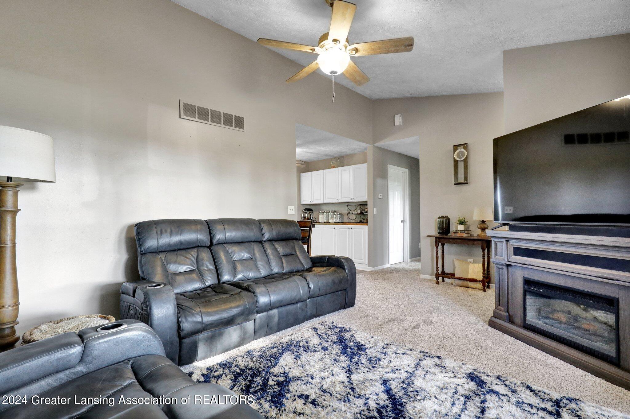 740 North Michigan Road Eaton Rapids, MI 48827 - Photo 11 of 26 11-web-or-mls-Open Ended Media-11