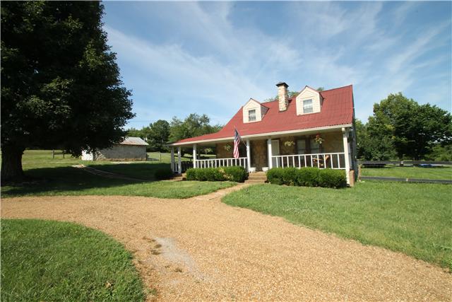 125 Trinity Road Franklin, TN 37067 - Photo 1 of 20 COOL COTTAGE NEAR COOL SPRINGS