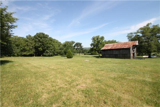 125 Trinity Road Franklin, TN 37067 - Photo 4 of 20 LARGE BARN