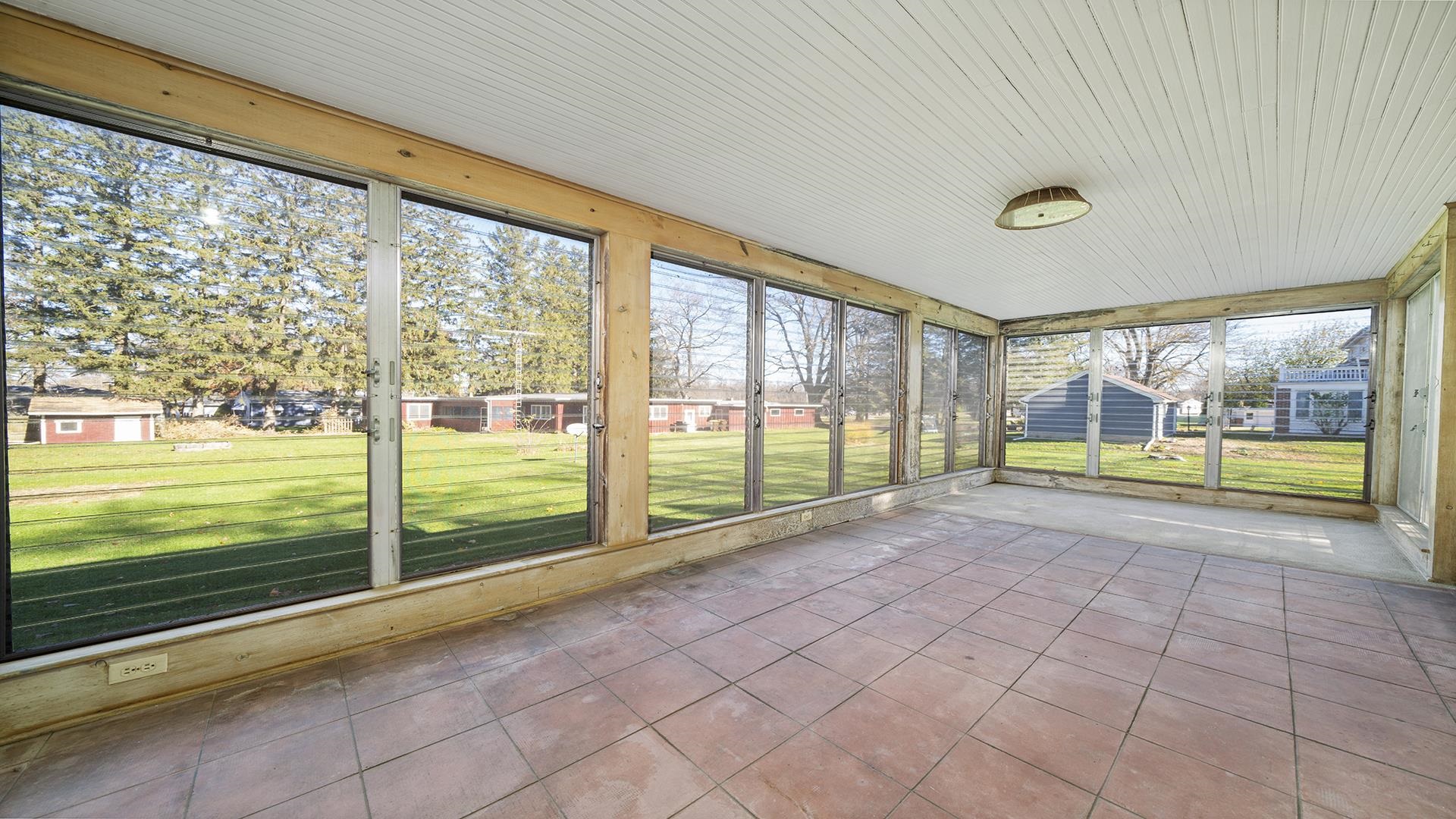 412 East Brayton Road Mount Morris, IL 61054 - Photo 13 of 31 Gallery Image 13