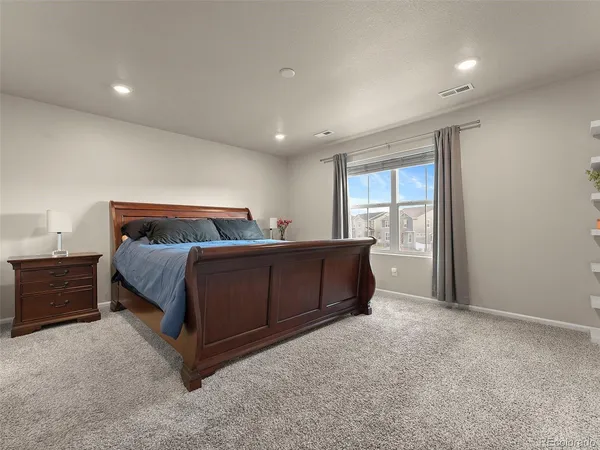 $460,000 | 940 Morning Glory Road, Henderson, CO 80640