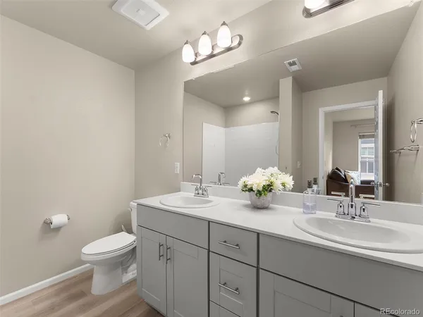 $460,000 | 940 Morning Glory Road, Henderson, CO 80640