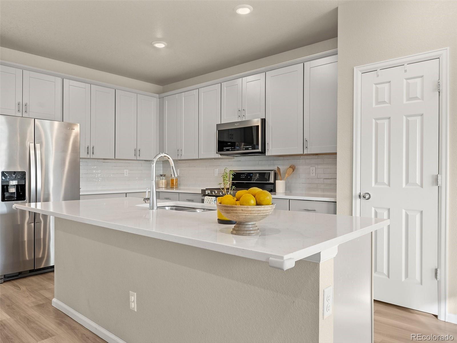 940 Morning Glory Road Henderson, CO 80640 - Photo 3 of 29