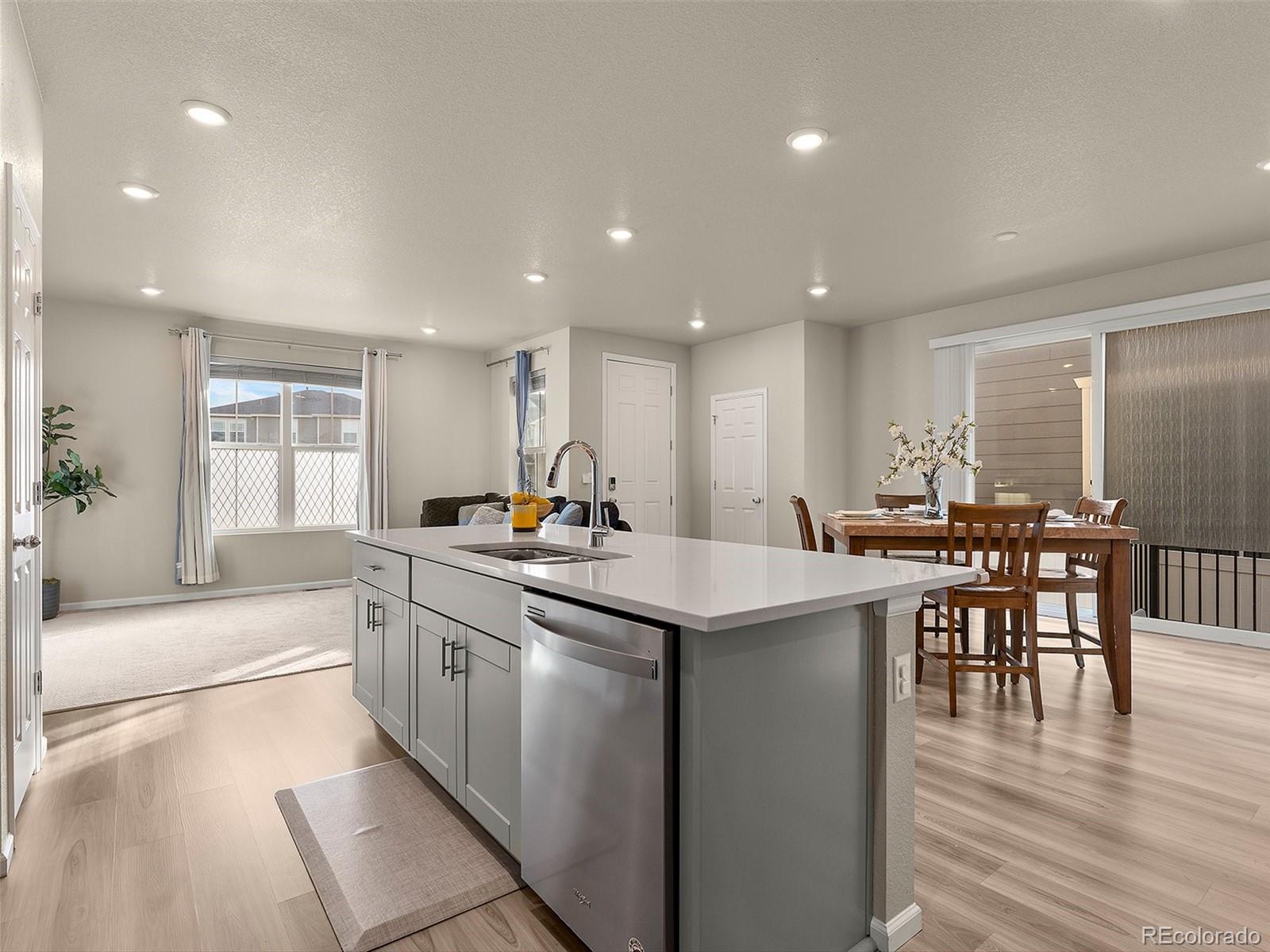 940 Morning Glory Road Henderson, CO 80640 - Photo 4 of 29