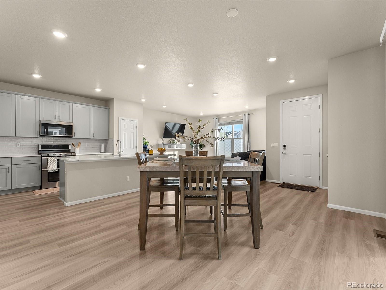 940 Morning Glory Road Henderson, CO 80640 - Photo 8 of 29