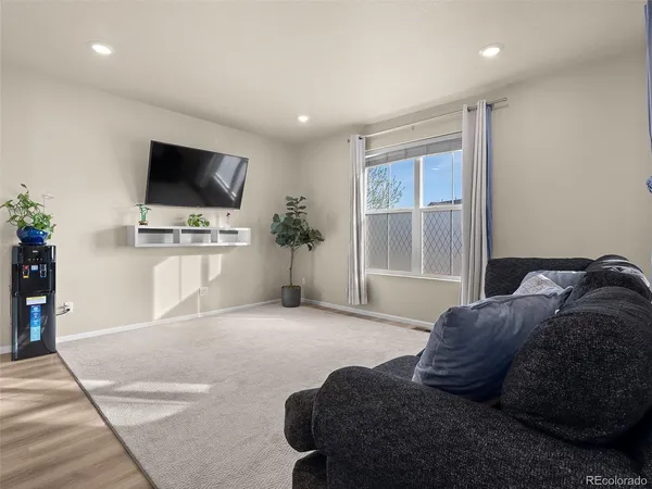 $460,000 | 940 Morning Glory Road, Henderson, CO 80640