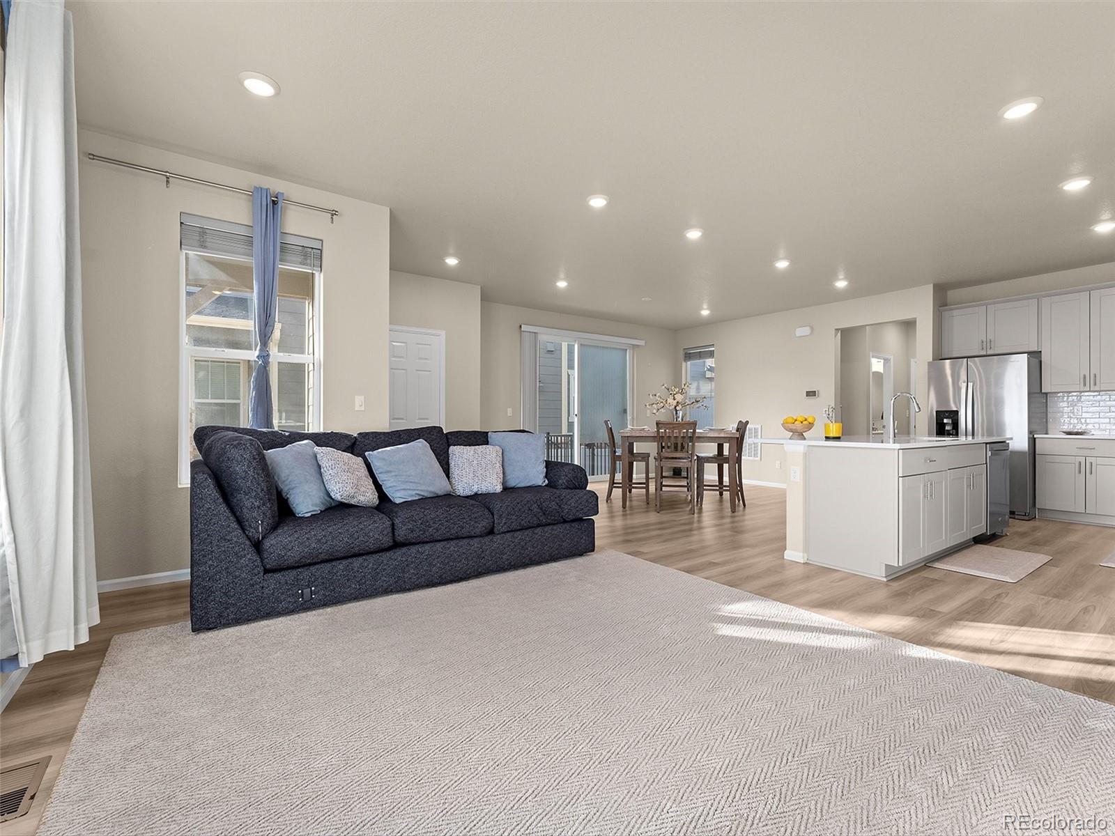 940 Morning Glory Road Henderson, CO 80640 - Photo 10 of 29