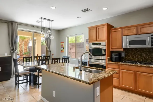 $3,500 | 2589 Chateau Clermont Street, Henderson, NV 89044