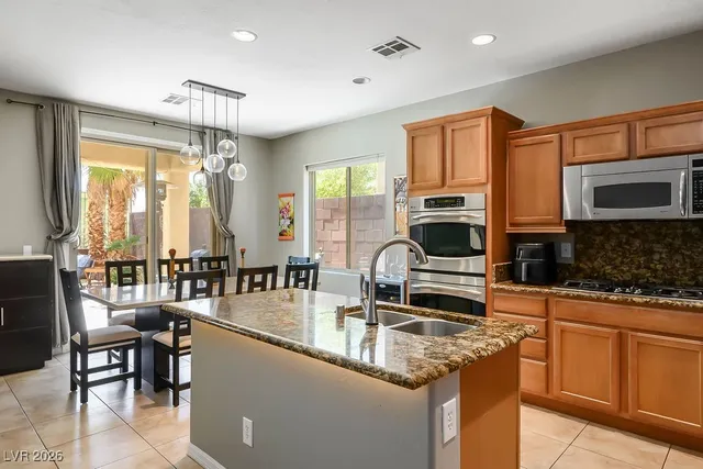 $3,500 | 2589 Chateau Clermont Street, Henderson, NV 89044