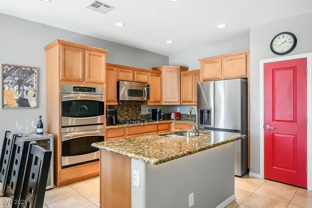 $3,500 | 2589 Chateau Clermont Street, Henderson, NV 89044