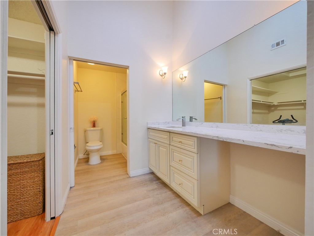 747 Fairview Avenue, Unit A Arcadia, CA 91007 - Photo 41 of 43 Main Master Bathroom