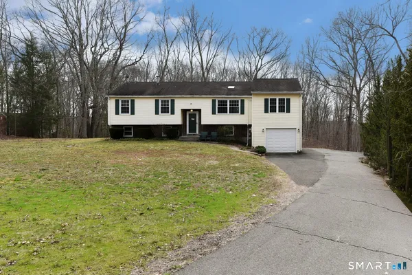 $399,000 | 75 Childs Road, East Hampton, CT 06424