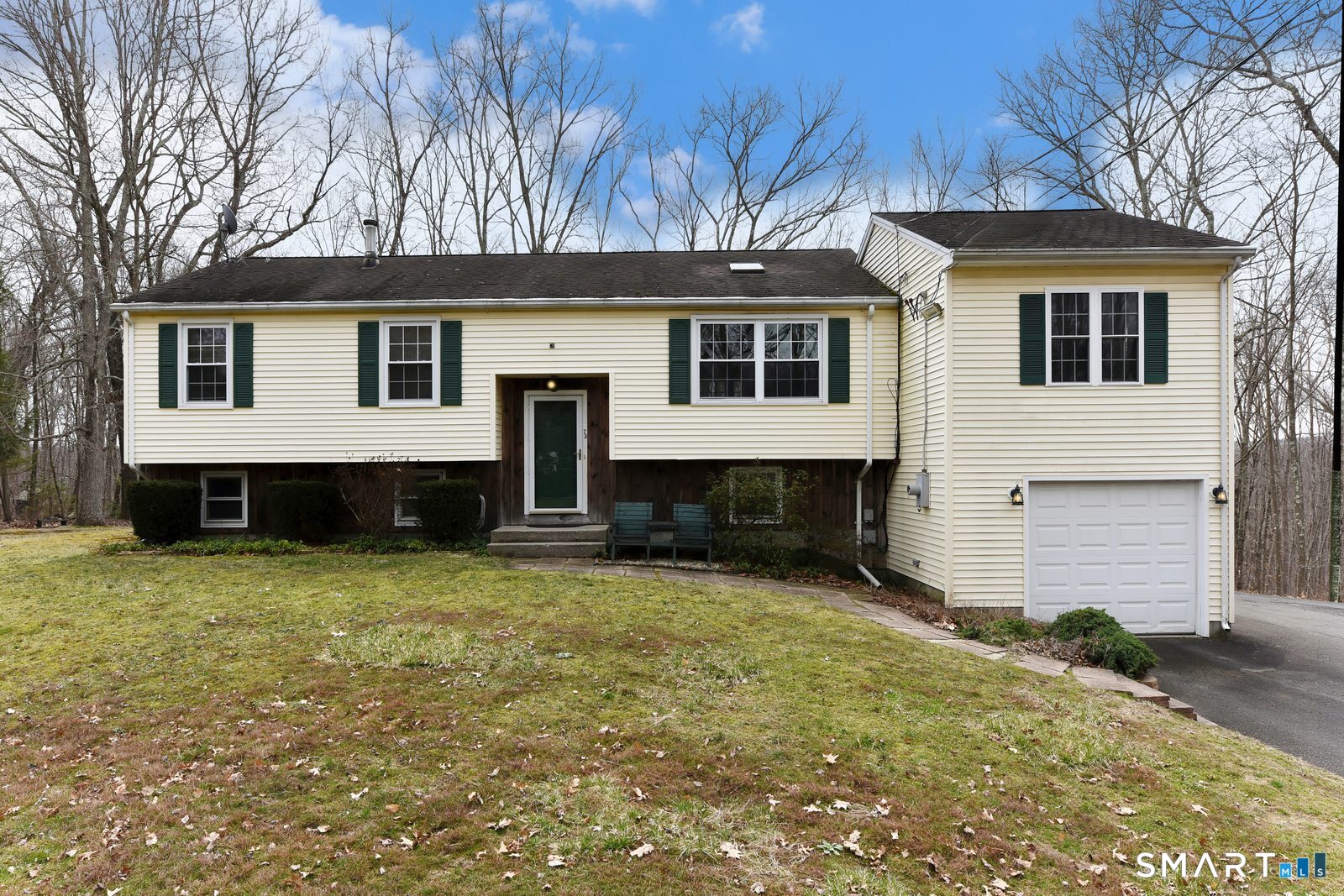 75 Childs Road East Hampton, CT 06424 - Photo 2 of 39