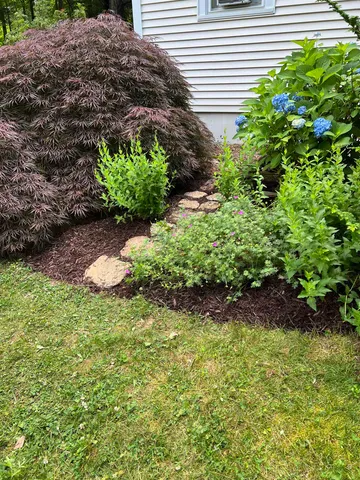 $725,900 | 7 Birchwood Drive, Derry, NH 03038