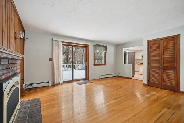 $725,900 | 7 Birchwood Drive, Derry, NH 03038