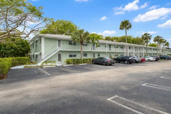 $2,350 | 2740 Southwest 22nd Avenue, Unit 1605, Delray Beach, FL 33445