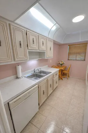 $2,350 | 2740 Southwest 22nd Avenue, Unit 1605, Delray Beach, FL 33445