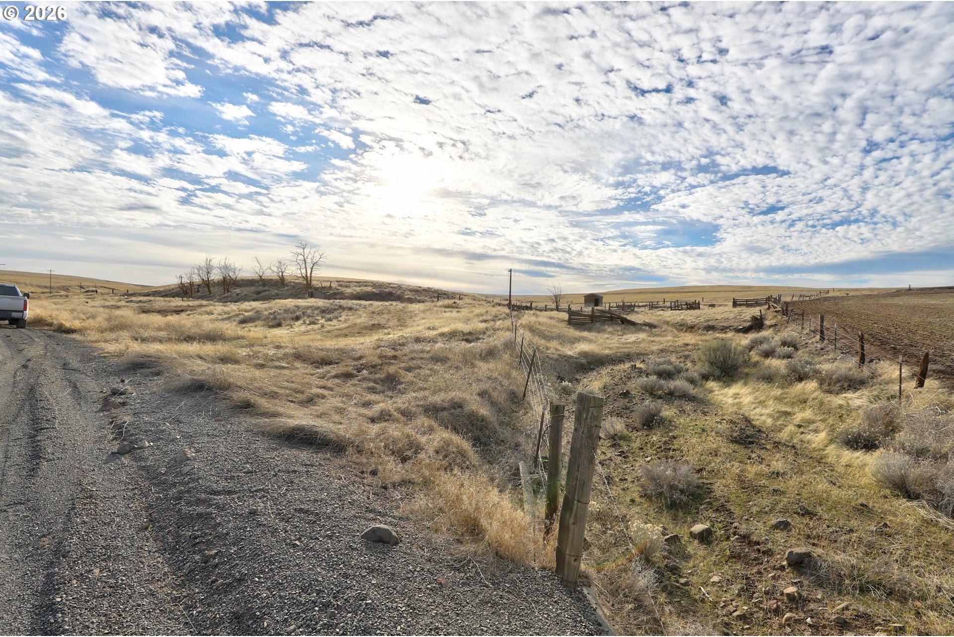 62722 Hart Road Moro, OR 97039 - Photo 4 of 20 Gallery Image 4