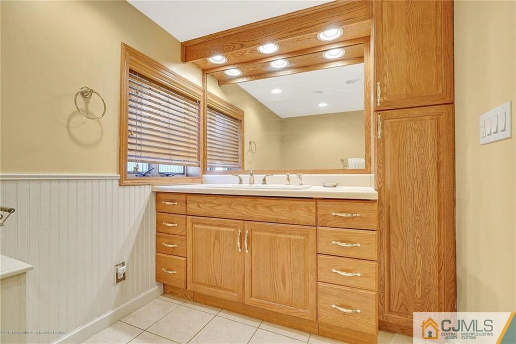 77 Edgar Road Old Bridge, NJ 07747 - Photo 14 of 26 Gallery Image 14