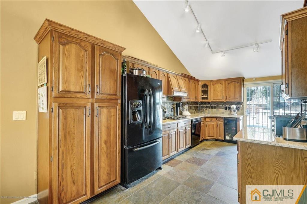 77 Edgar Road Old Bridge, NJ 07747 - Photo 8 of 26 Gallery Image 8