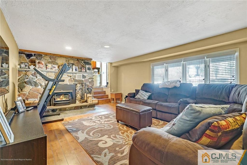 77 Edgar Road Old Bridge, NJ 07747 - Photo 10 of 26 Gallery Image 10