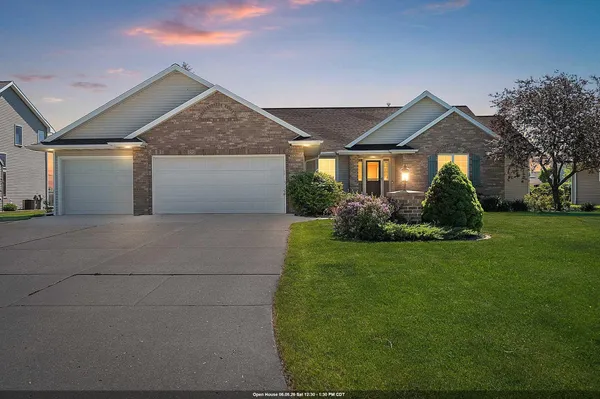 $449,900 | 2133 Wheat Way, Green Bay, WI 54311