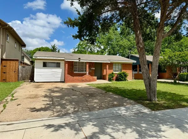 $540,000 | 4235 Bonham Street, Dallas, TX 75229