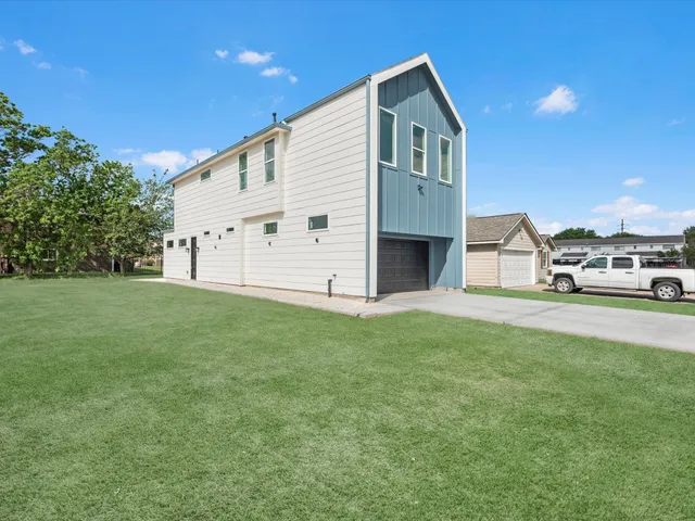 $2,500 | 1130 Miller Road, Sealy, TX 77474