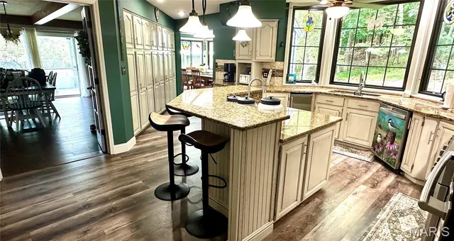 $687,500 | 616 Peironnet Circle, Cape Girardeau, MO 63701