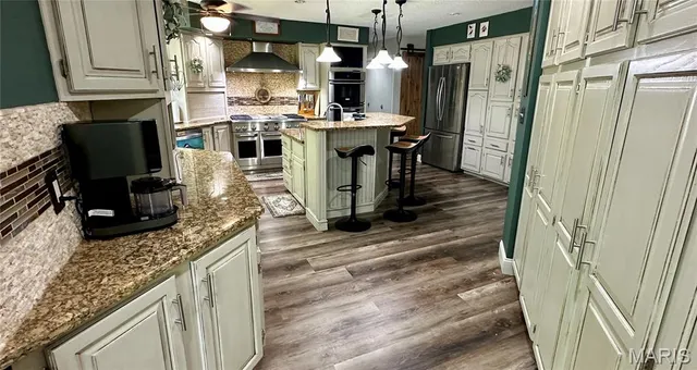 $687,500 | 616 Peironnet Circle, Cape Girardeau, MO 63701