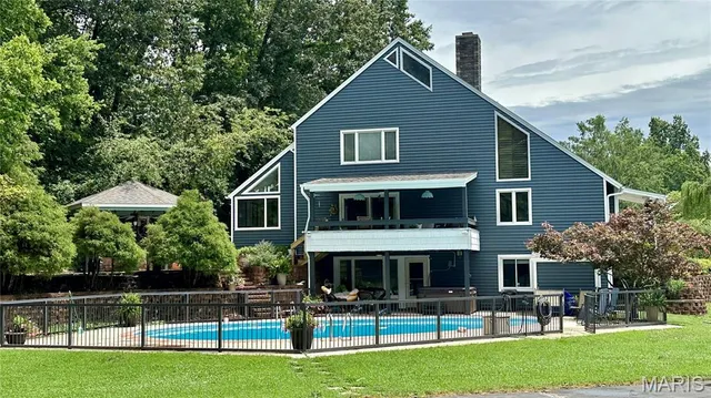 $687,500 | 616 Peironnet Circle, Cape Girardeau, MO 63701