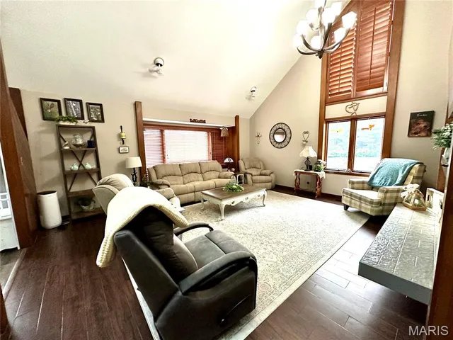 $687,500 | 616 Peironnet Circle, Cape Girardeau, MO 63701