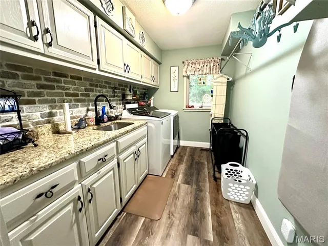 $687,500 | 616 Peironnet Circle, Cape Girardeau, MO 63701