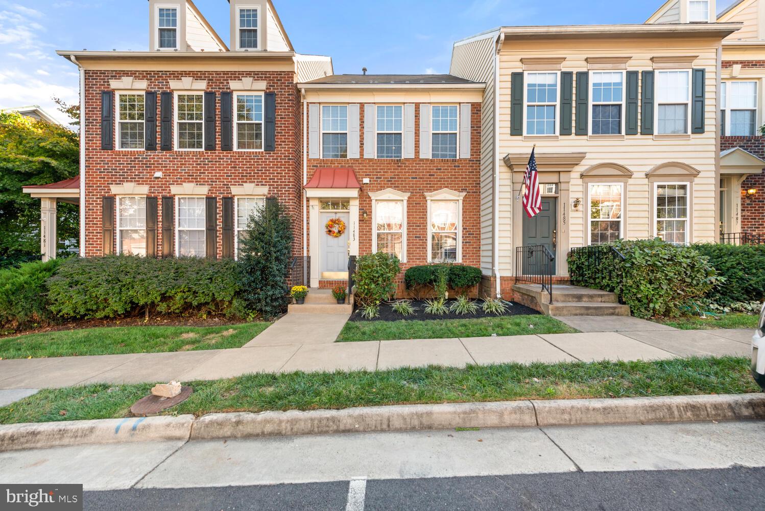 11483 Heritage Commons Way Reston, VA 20194 - Photo 2 of 47 Charming 2BR 3.5BA 3-level townhome