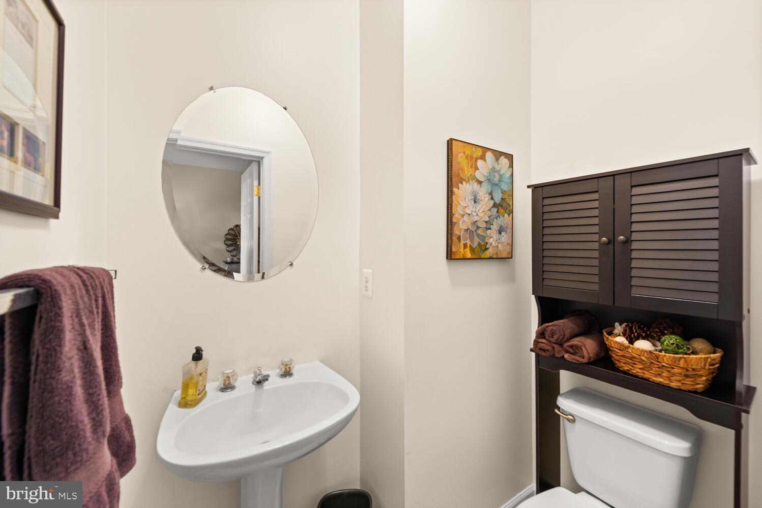 11483 Heritage Commons Way Reston, VA 20194 - Photo 16 of 47